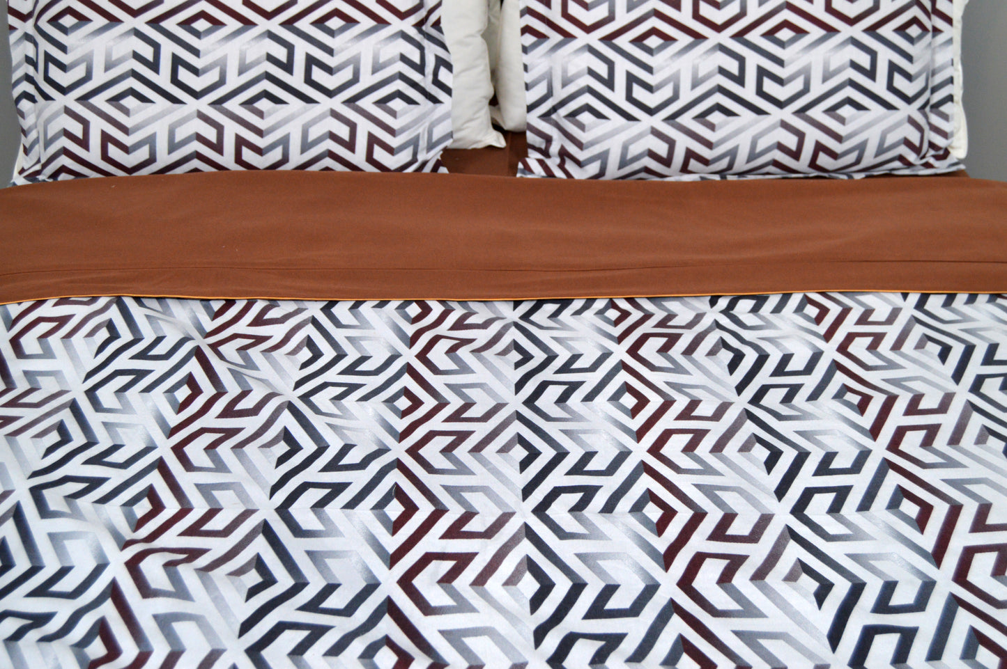 BROWN EARTHY BEDDING SET OF 4