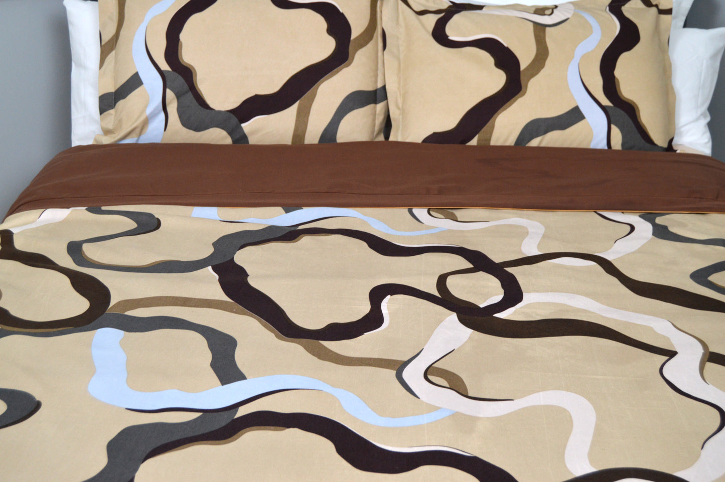 BROWN BEDDING SET OF 4 SUPER KING