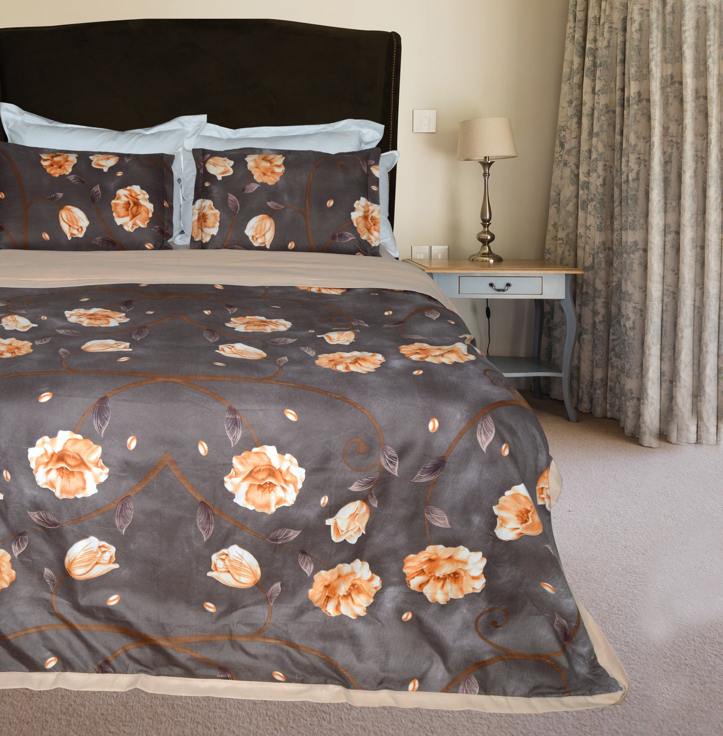 CREAM DREAM BEDDING SET OF 4