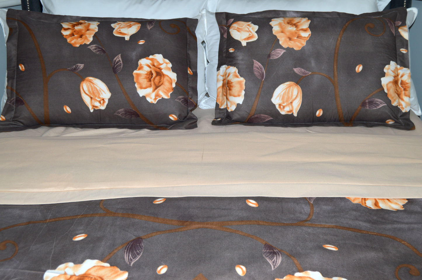 CREAM DREAM BEDDING SET OF 4
