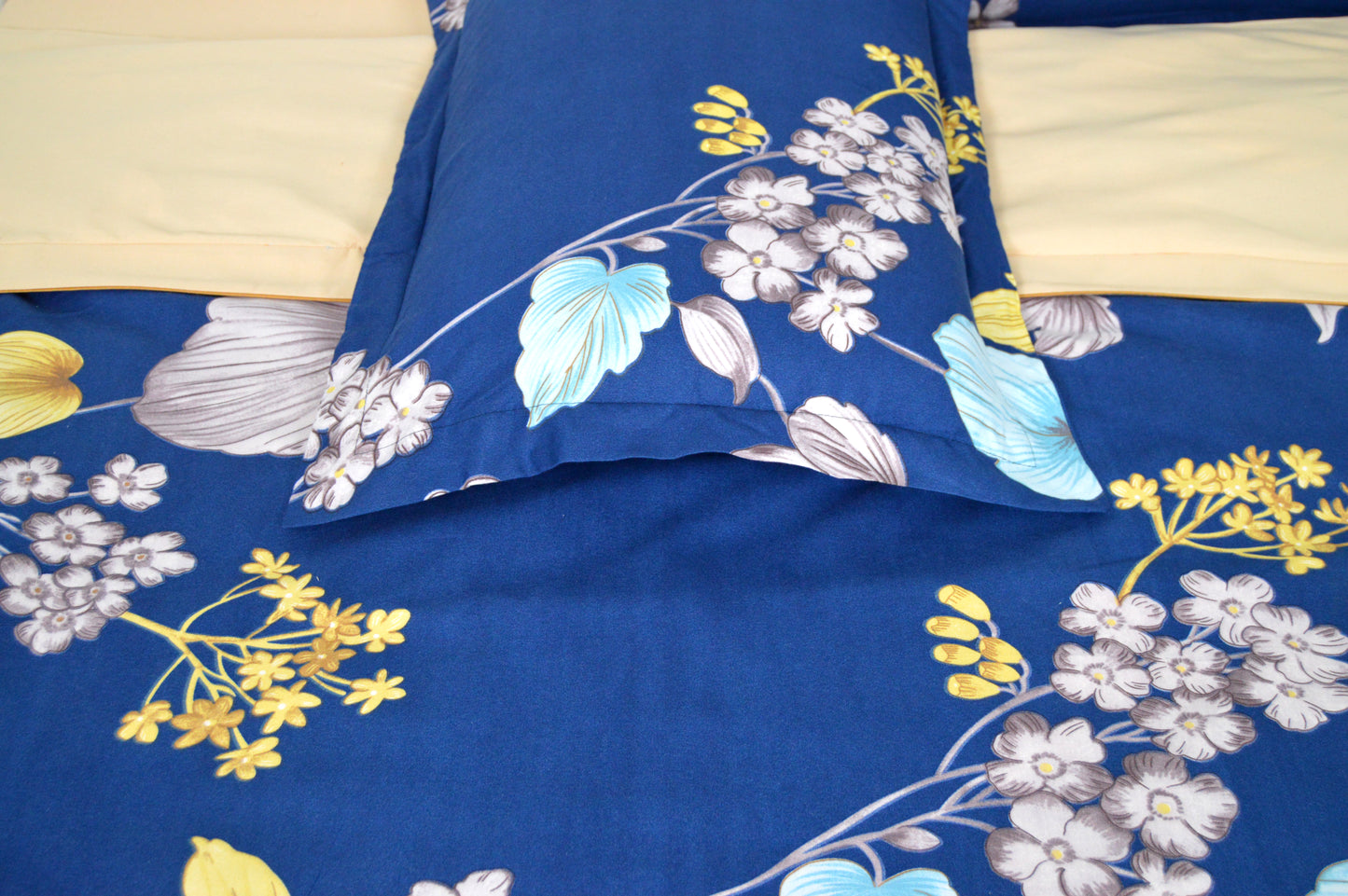 CREAM BEAUTY BEDDING SET OF 4 SUPER KING