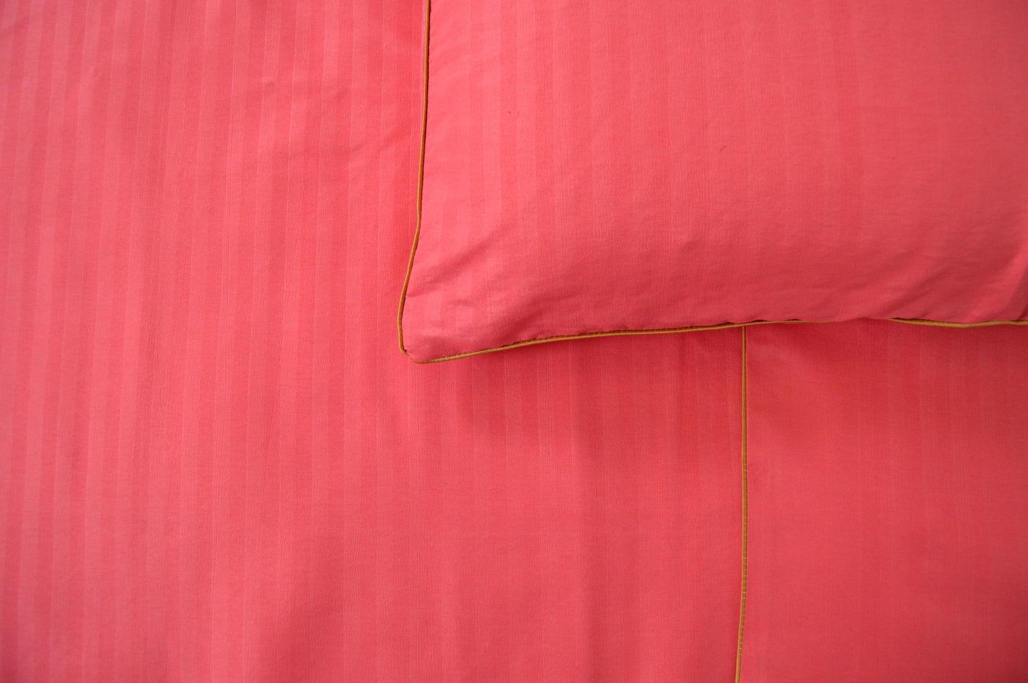 D PINK PLAIN BEDDING SET OF 4
