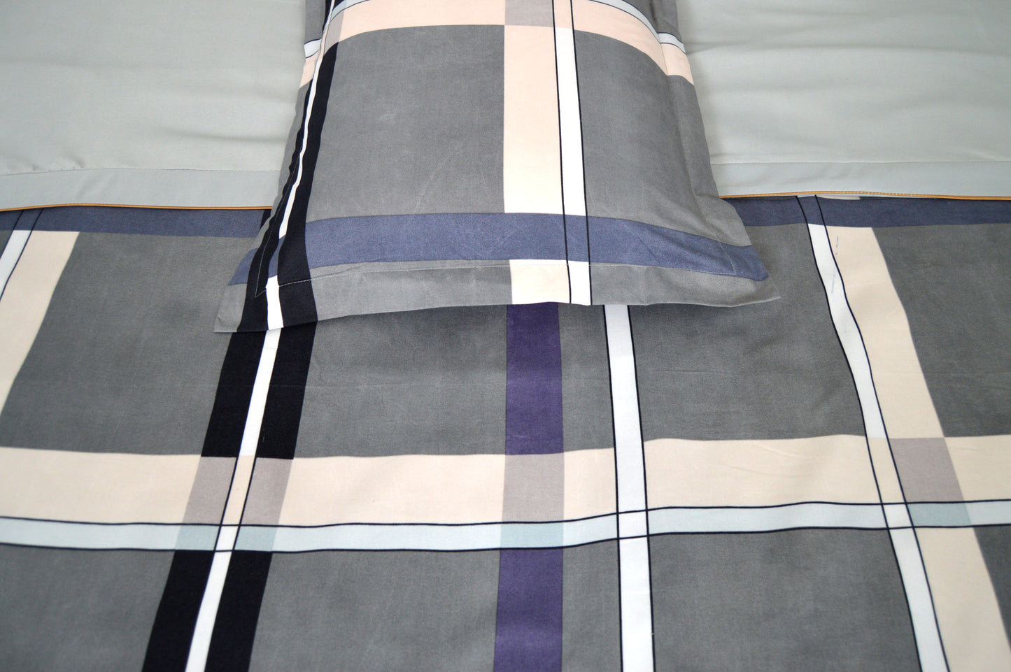 GREY SIGNAL BEDDING SET OF 4 SUPER KING