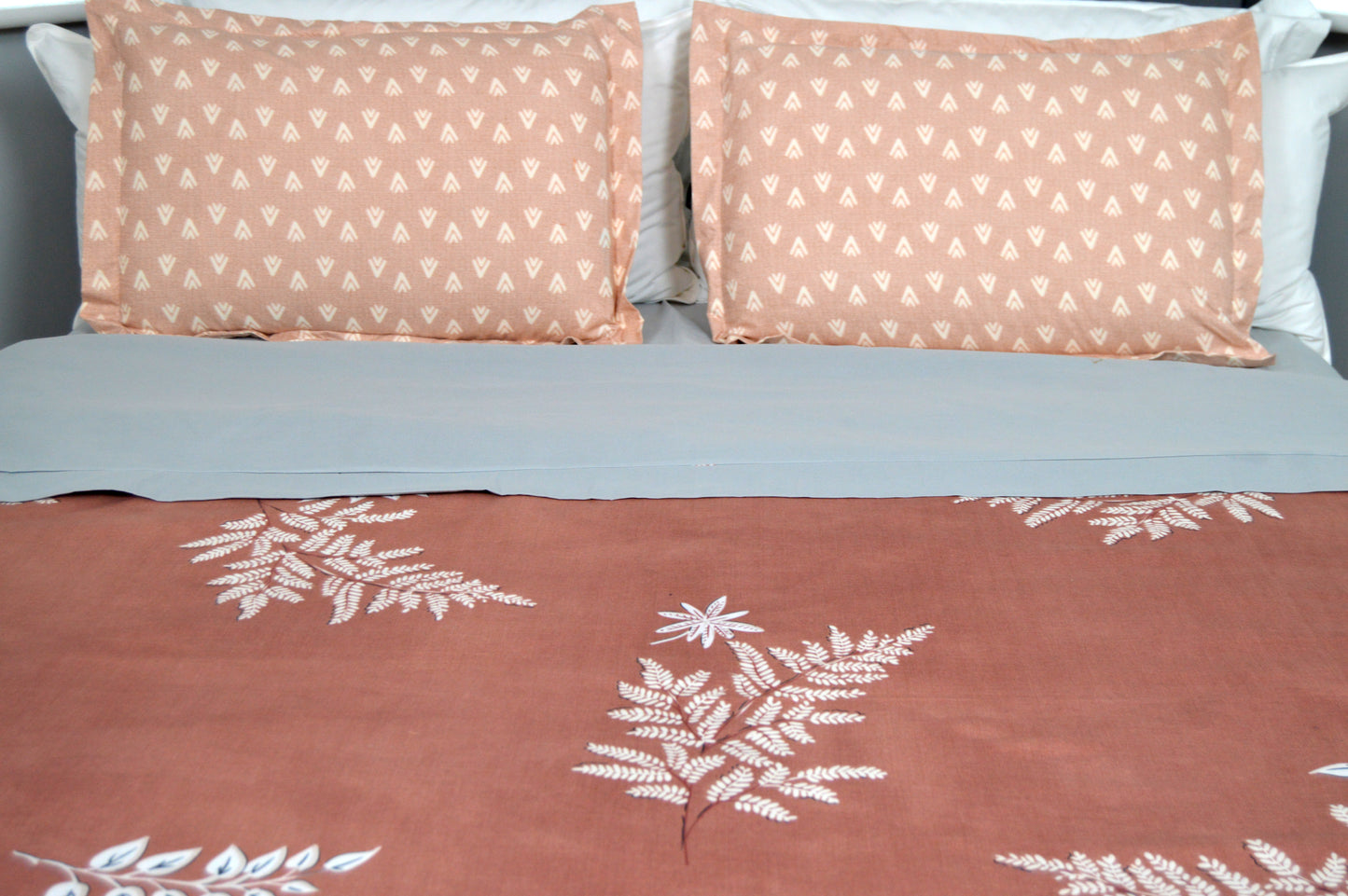 GREY DOVE BEDDING SET OF 4