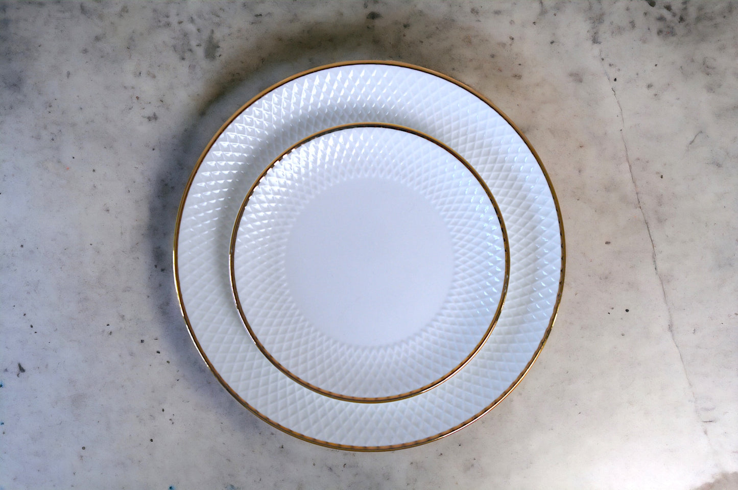 R GOLD E DINNER SET