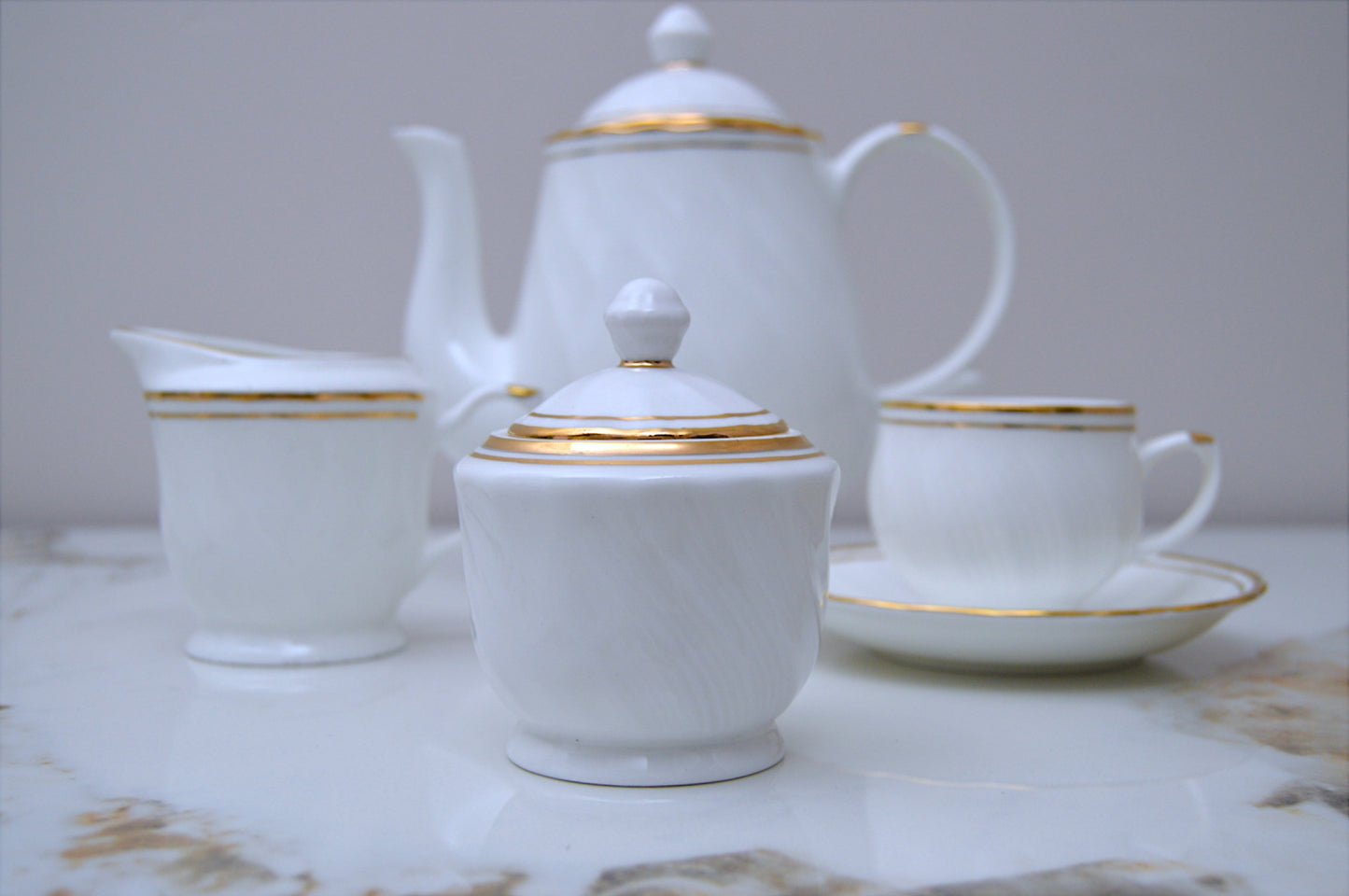 R GOLD TEASET