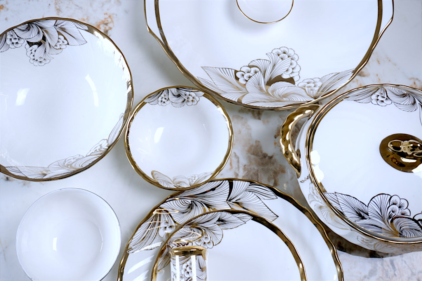 UB 353 DINNER SET