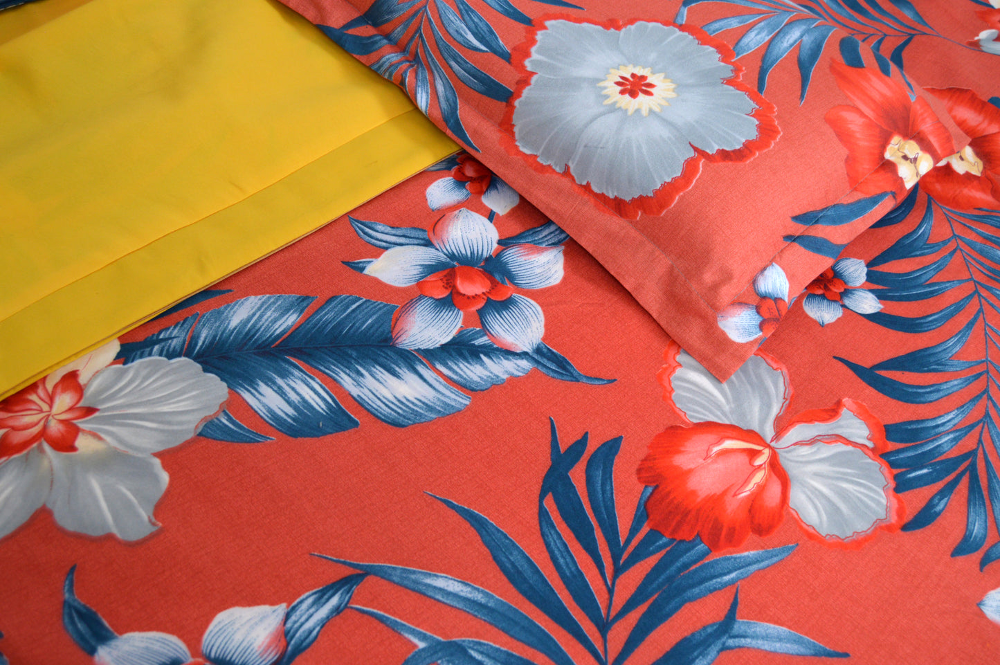 YELLOW MEADOW BEDDING SET OF 4