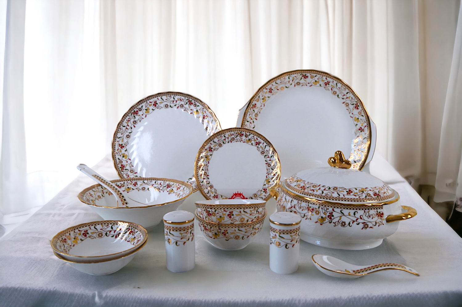 PREMIUM GOLD DINNER SET