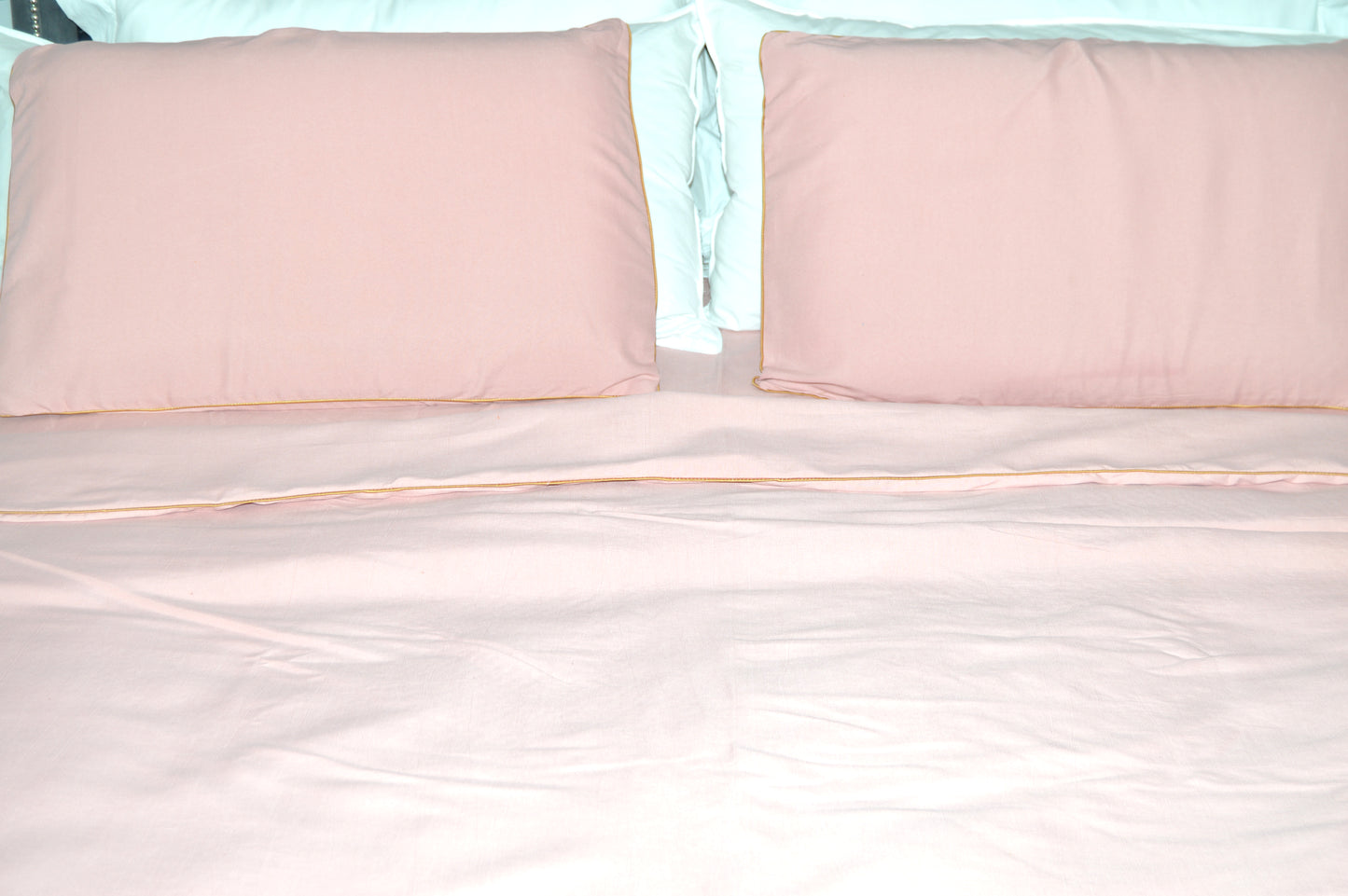 LIGHT PINK PLAIN BEDDING SET OF 4