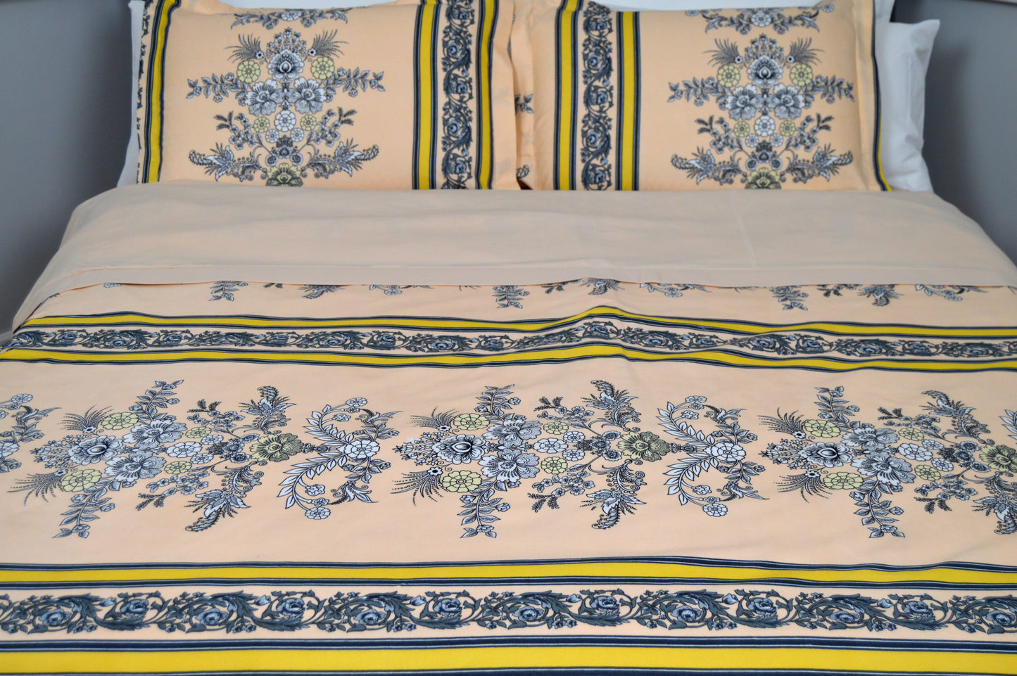 CREAM SERENITY BEDDING SET OF 4 SUPER KING