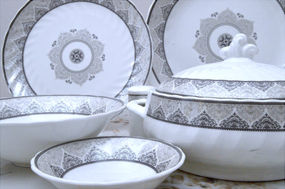 MEJESTY DINNER SET