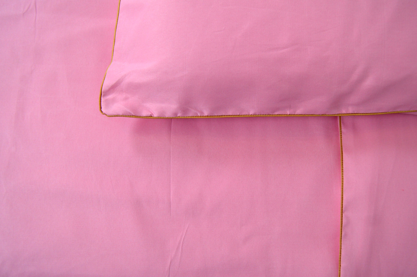 PINK PLAIN BEDDING SET OF 4