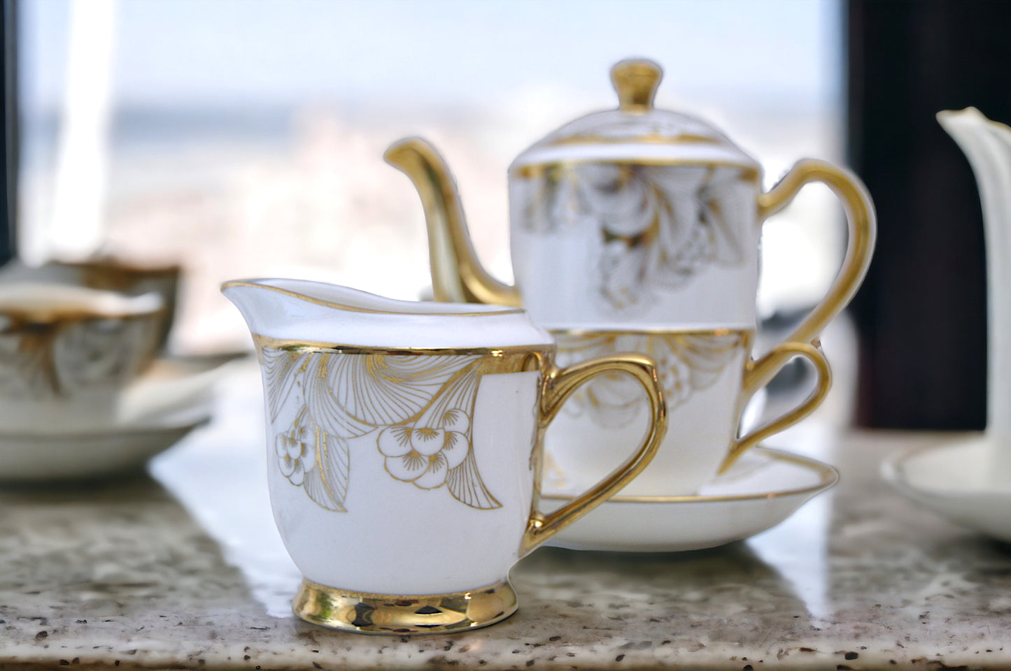 UB 353 TEASET